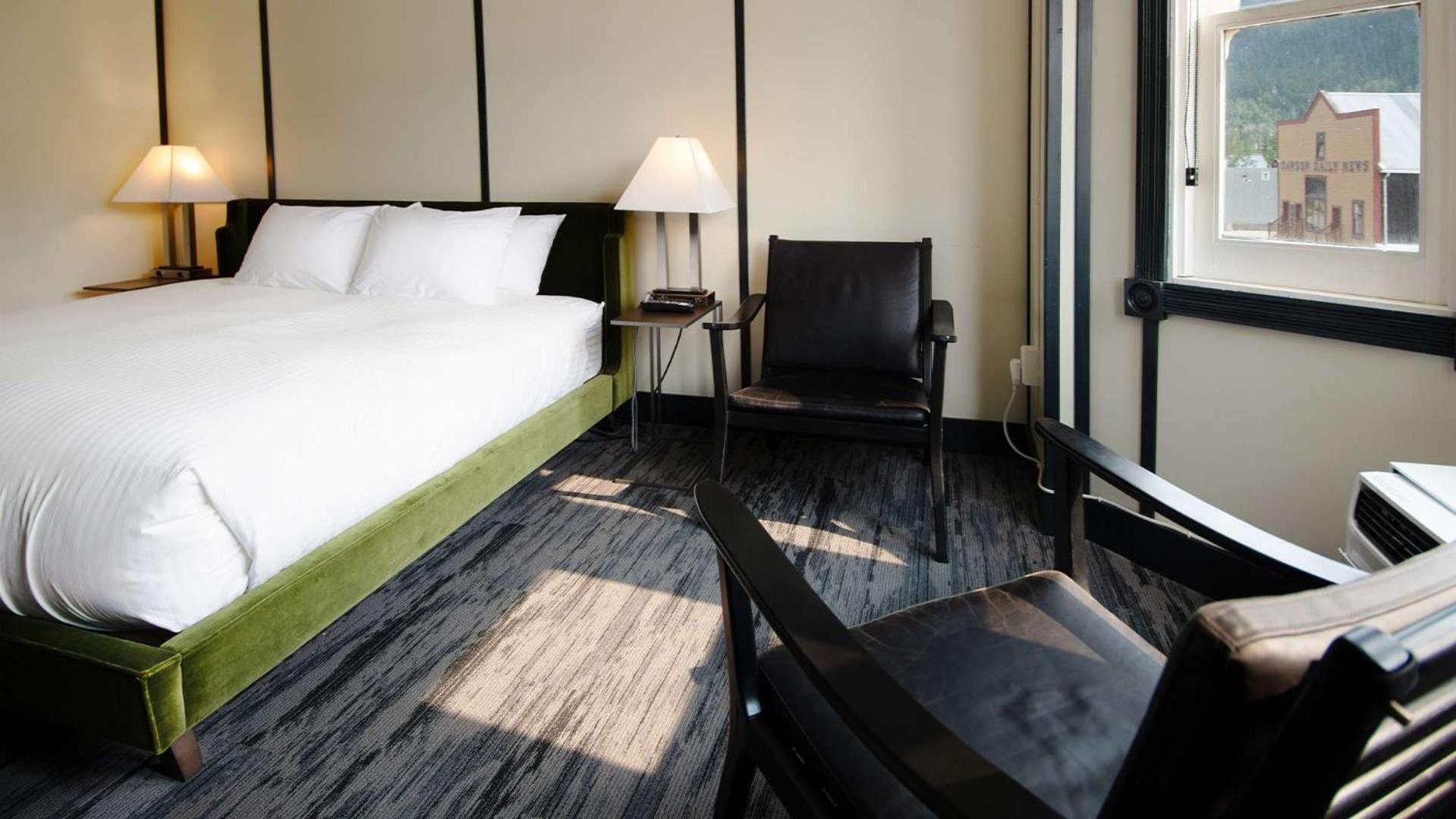 Midnight Sun, A Coast Hotel Dawson City Bagian luar foto