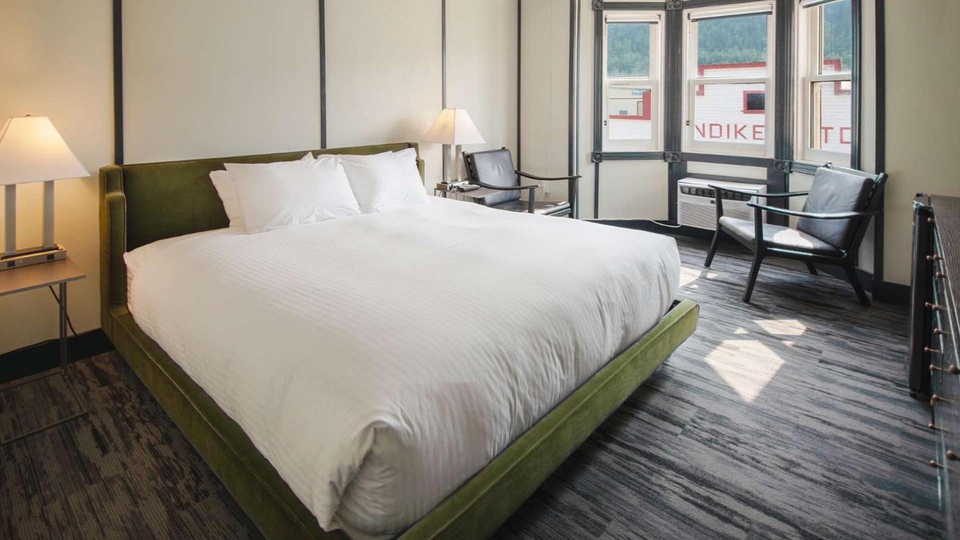 Midnight Sun, A Coast Hotel Dawson City Bagian luar foto